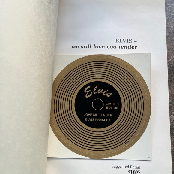 ☘️ Elvis Book “We Still Love You Tender” - Picture 3 of 3